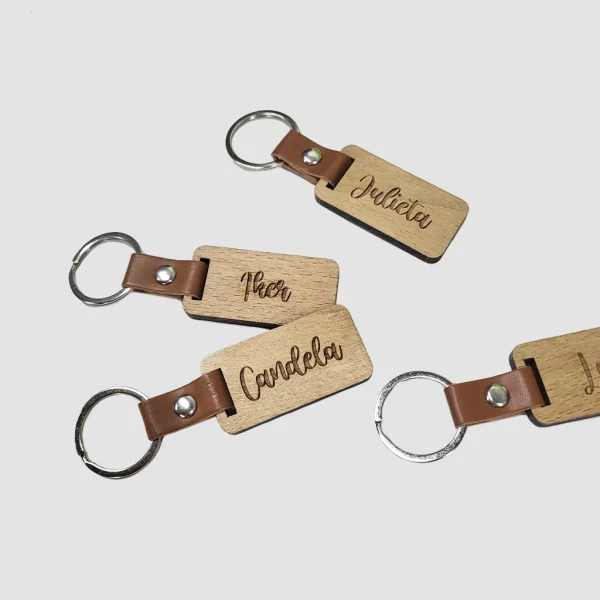 Llavero con nombre grabado personalizado